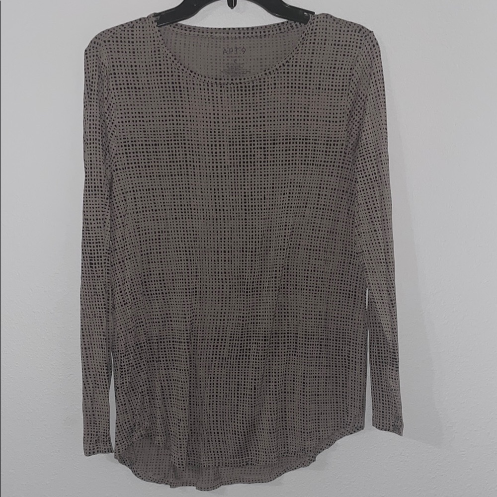 Apt. 9 Taupe and Black Grid Long Sleeve Top